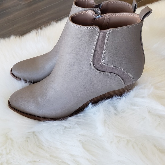 Franco Sarto Shoes - B2G1 NEW Franco Sarto Willow Gray Booties